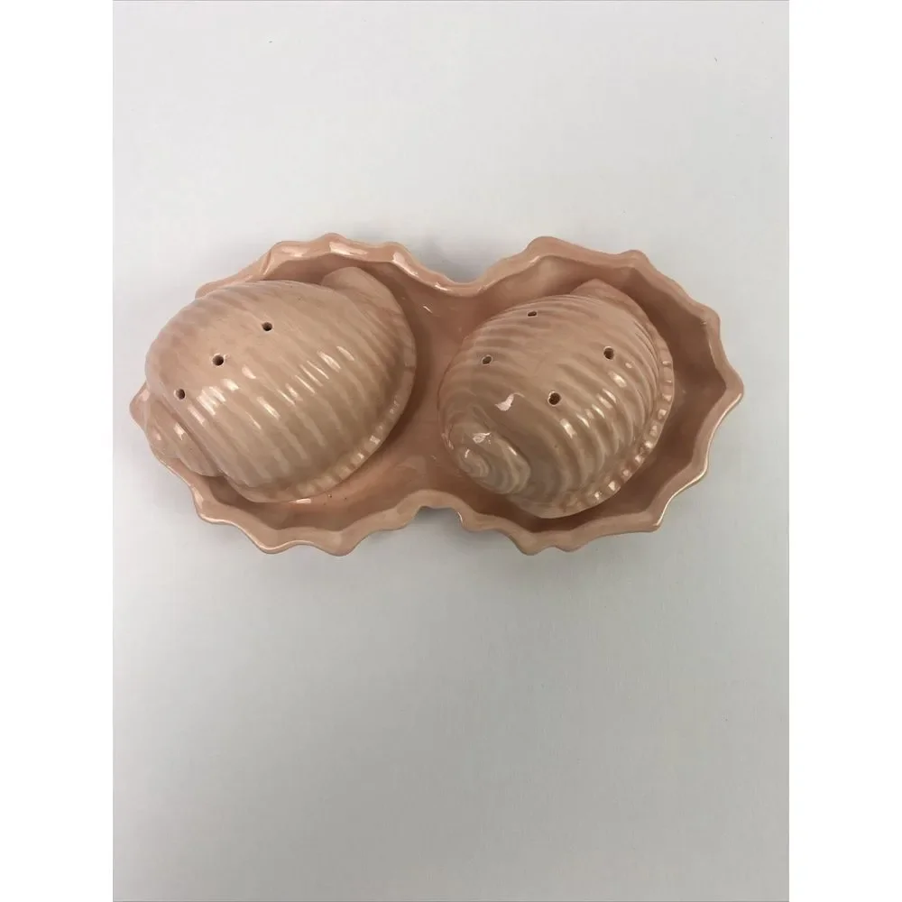 Vintage 1984 Seashells Napkin Rings Set Of 6 Shells‎ & Salt Pepper Shakers